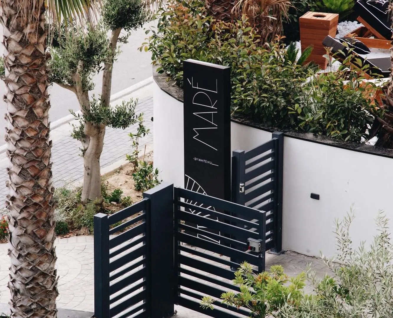 White Hill Hotel, Spa & Conferences Durres 4*,