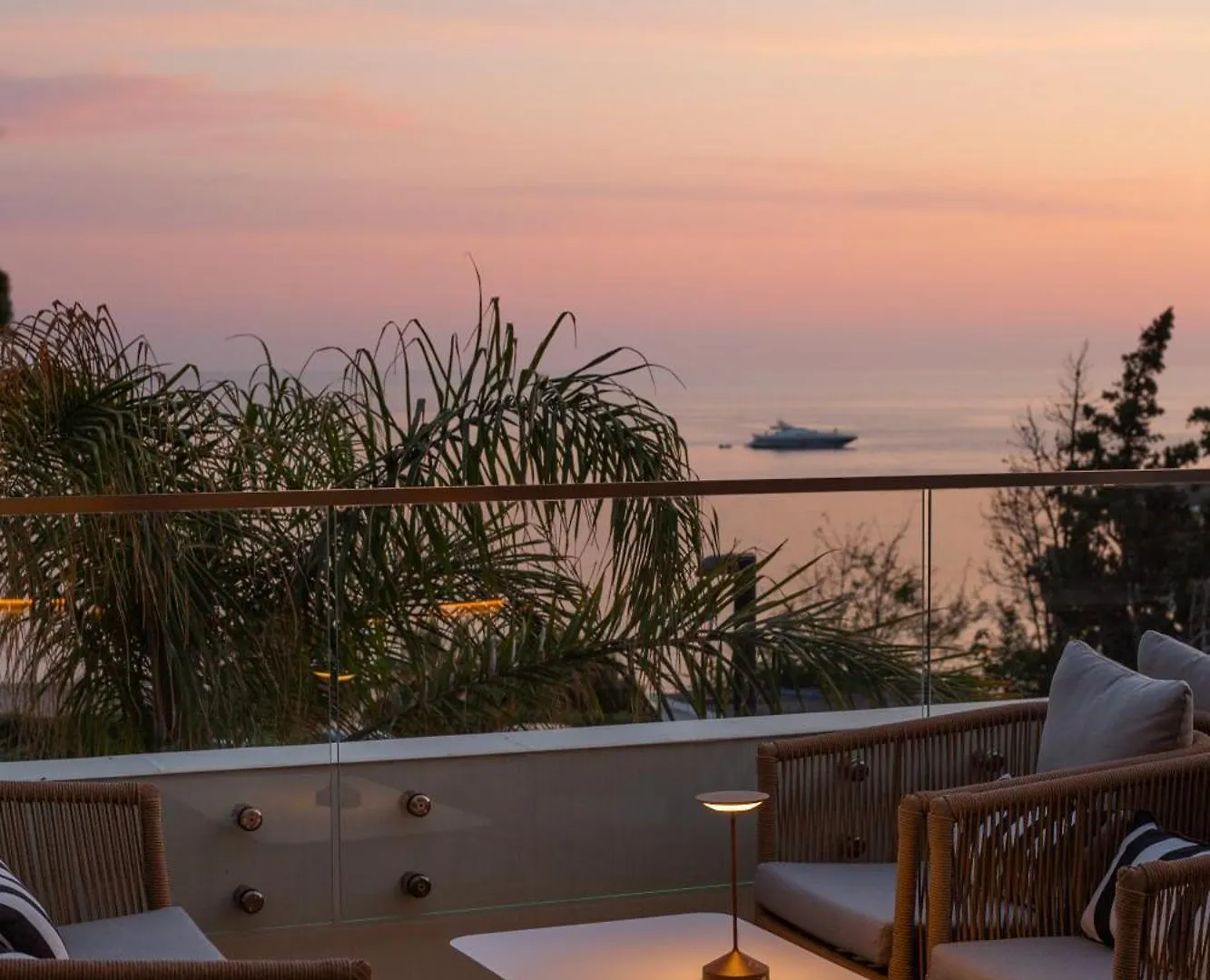 White Hill Hotel, Spa & Conferences Durres Hotel