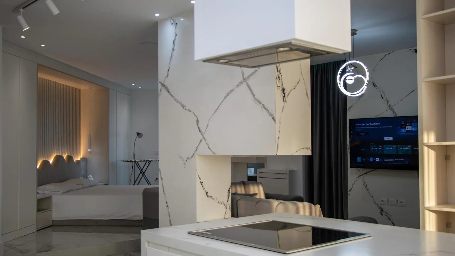 White Hill Hotel, Spa & Conferences Durres 4*,
