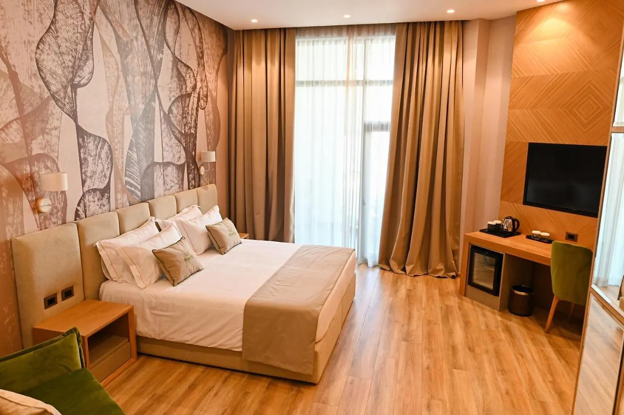 White Hill Hotel, Spa & Conferences Dıraç 4*,  Arnavutluk